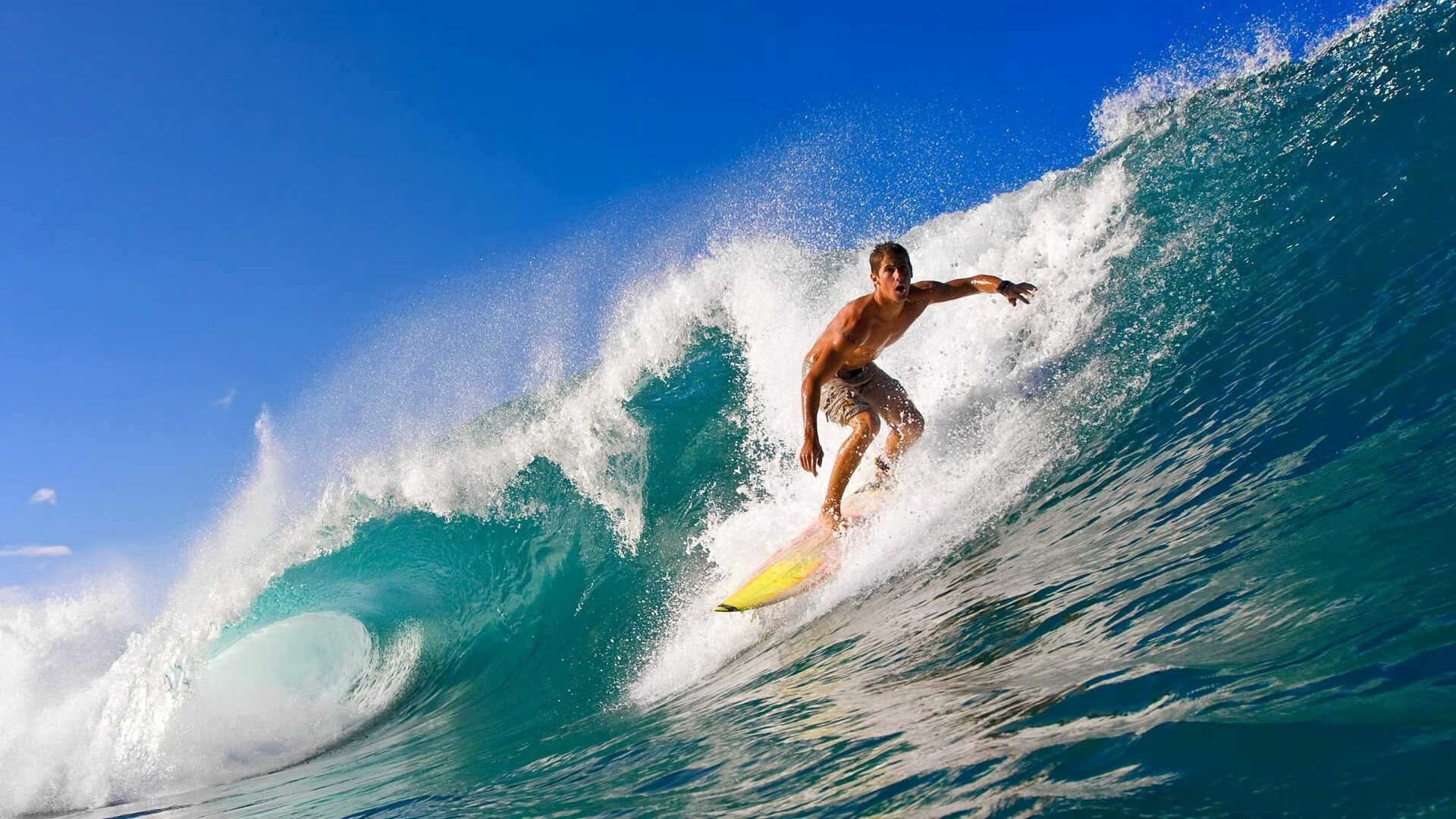 《电竞领域新兴产业：从硬件到赛事策划全线布局》，电竞行业解读