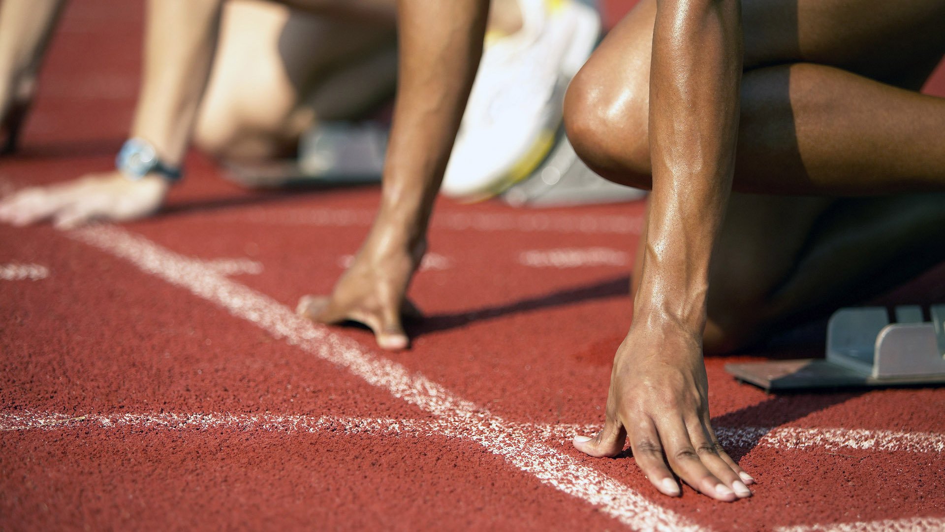 关注——中国足球国际交流日益频繁，谈中国足球